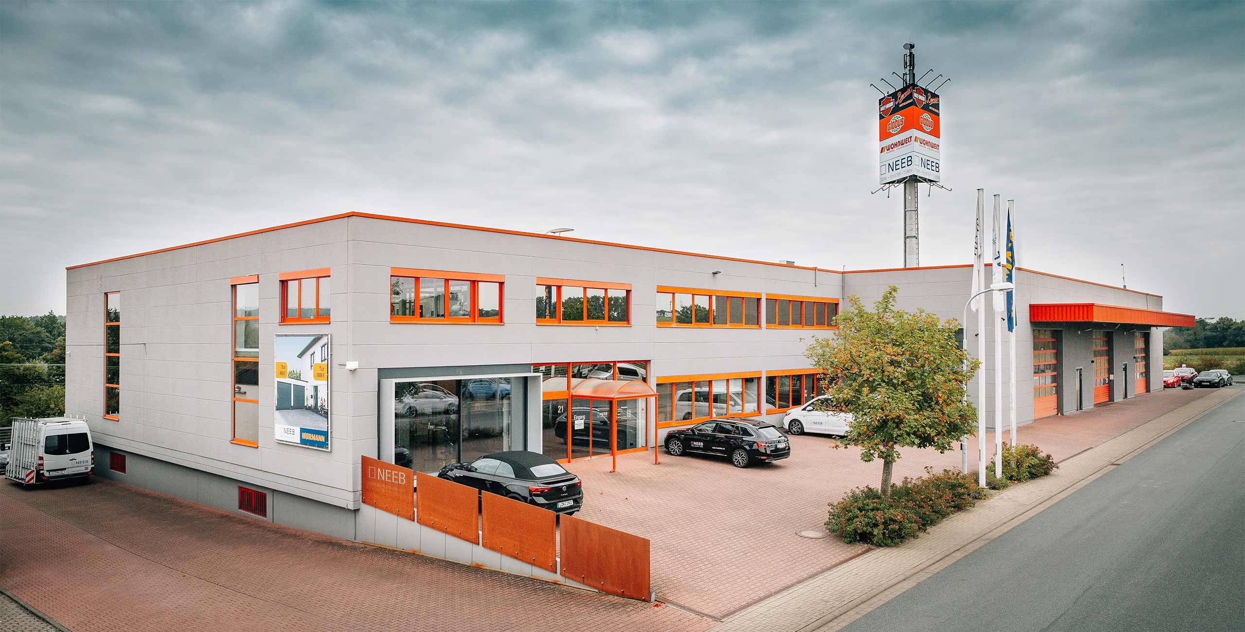 Neeb Metallbau GmbH – Garagentor, Industrietor, Türen, Haustür, Fenster und  mehr für Gießen, Wetzlar und Umgebung